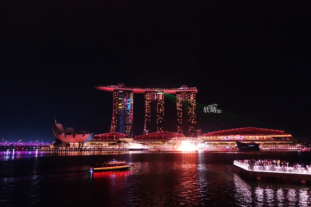 新加坡旅遊景點 | 金沙酒店雷射燈光秀(魚尾獅公園)