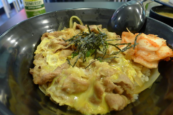 新竹日式 | 二六食堂。清大夜市平價美味百元丼飯