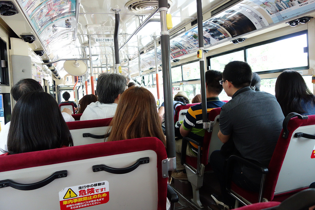 |京都景點|金閣寺搭公車前往嵐山，光是在渡月小橋就覺得心曠神怡阿！