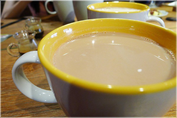 西門町下午茶 | 烤香OVEN COFFEE。木製風格平價咖啡廳(含菜單Menu價位)