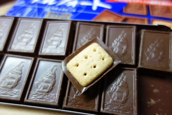 |日本甜點|Bourbon Alfort+帆船巧克力+巧克力餅乾+日本超夯+伴手禮+團購美食+船型巧克力