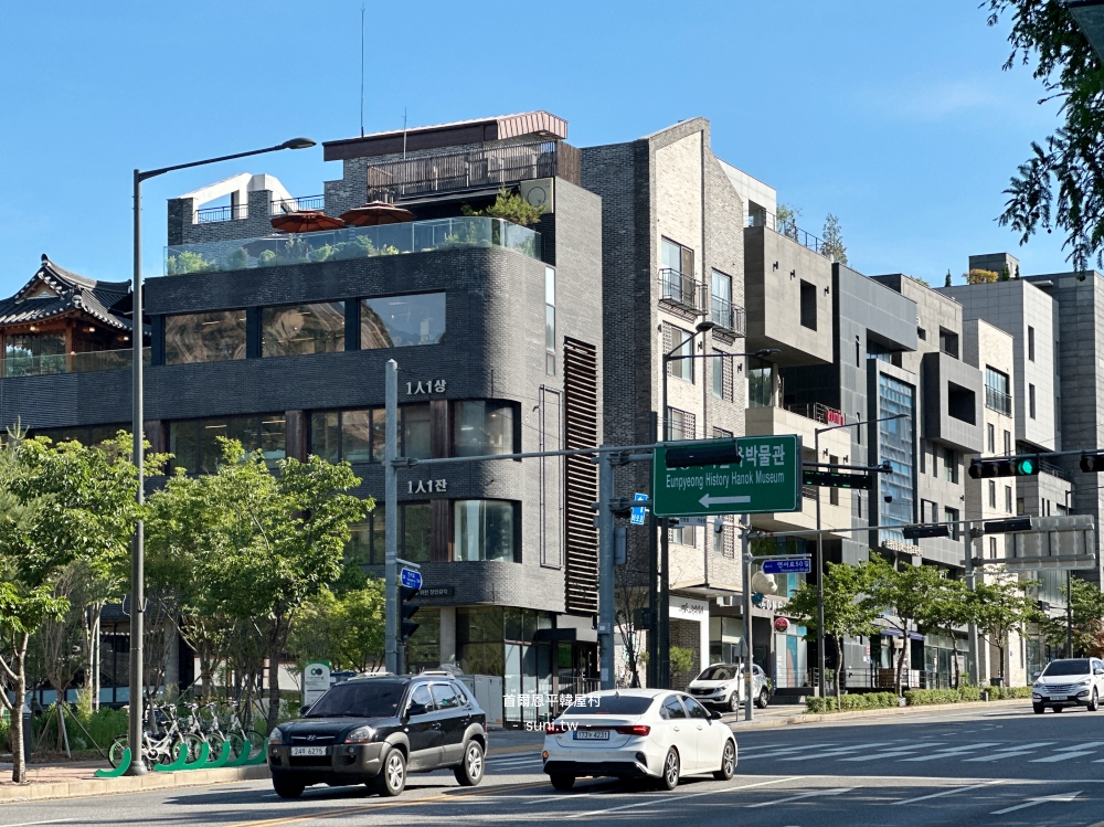 首爾恩平韓屋村1인1잔咖啡廳外觀은평역사한옥박물관路牌