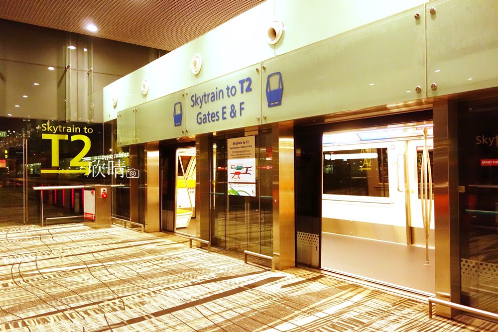 新加坡樟宜機場 | 紅眼航班。24小時營業餐廳、淋浴設施、免費新加坡之旅
