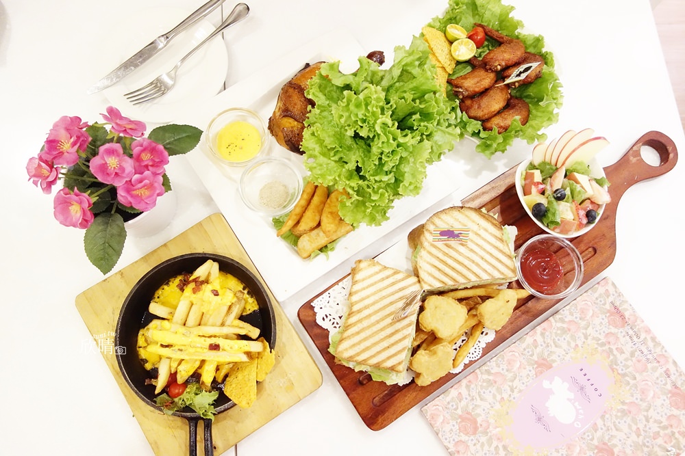 板橋美食 | Oyami Cafe不限時早午餐下午茶咖啡廳。新埔捷運站夢幻餐廳/菜單menu