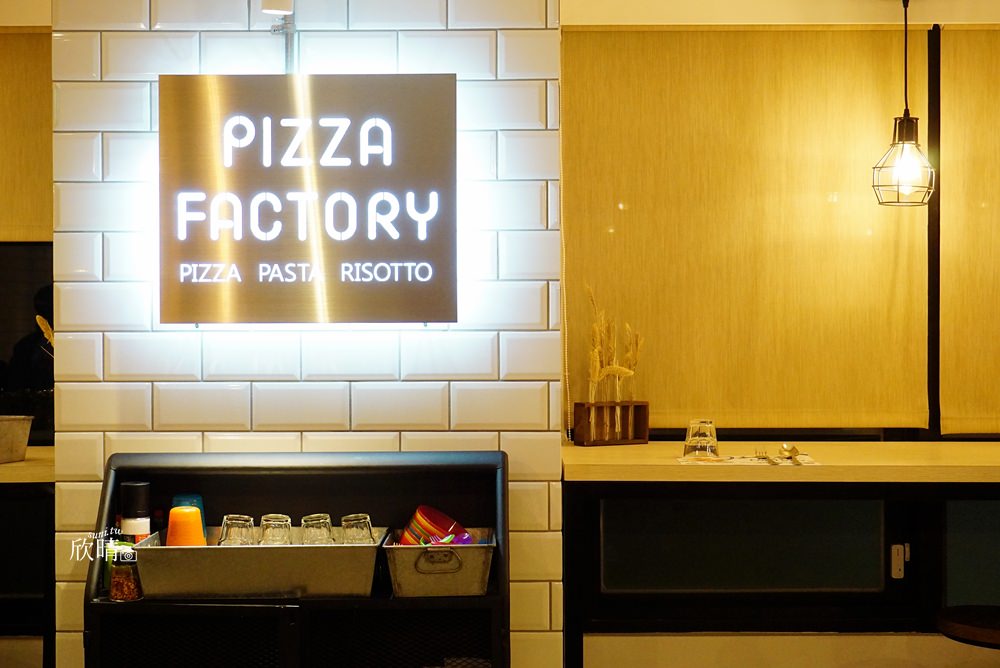 永和四號公園美食 | Pizza factory披薩工廠。夢幻乾燥花有兒童座椅(含菜單menu價錢)