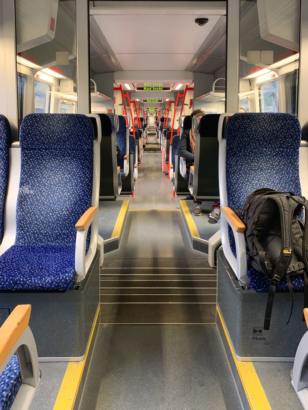 哈修塔特Hallstatt到維也納交通｜巴士→OBB車站→West train！轉乘3種車