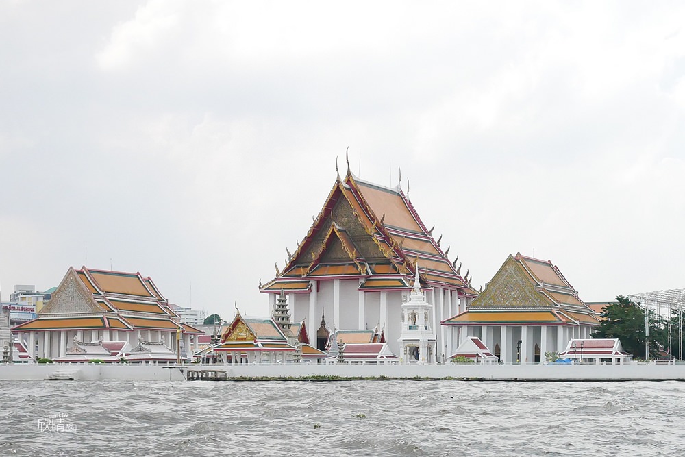曼谷去大皇宮Grand Palace｜搭乘昭披耶河交通船Chao Phraya River Express Boat出發！