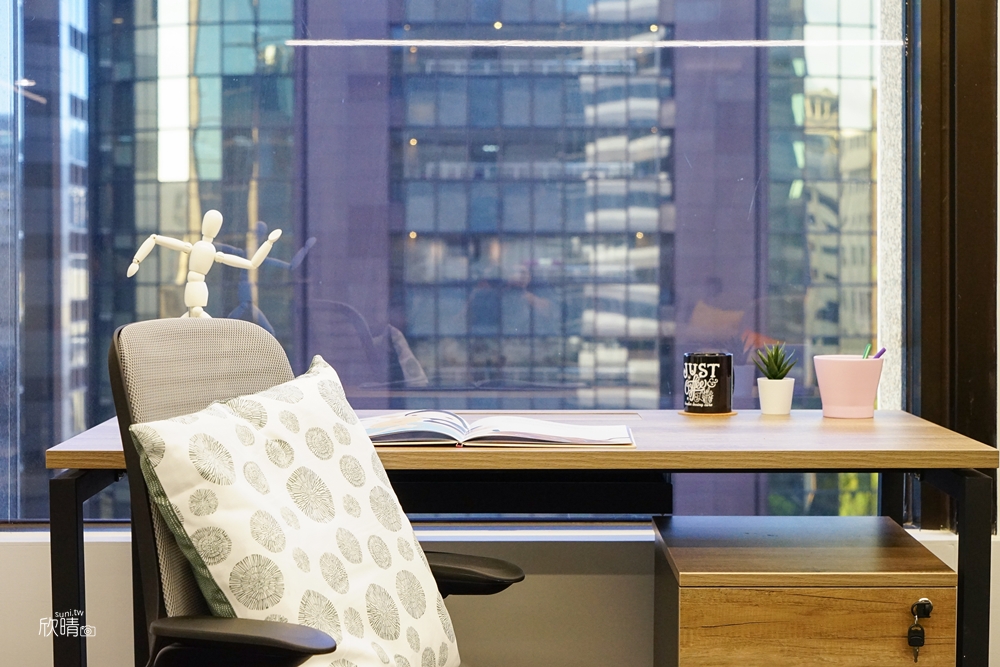 台北場地租借｜JustCo共享辦公室@宏泰金融中心。超過千坪兼具質感與放鬆的空間！5大特色、價格、費用