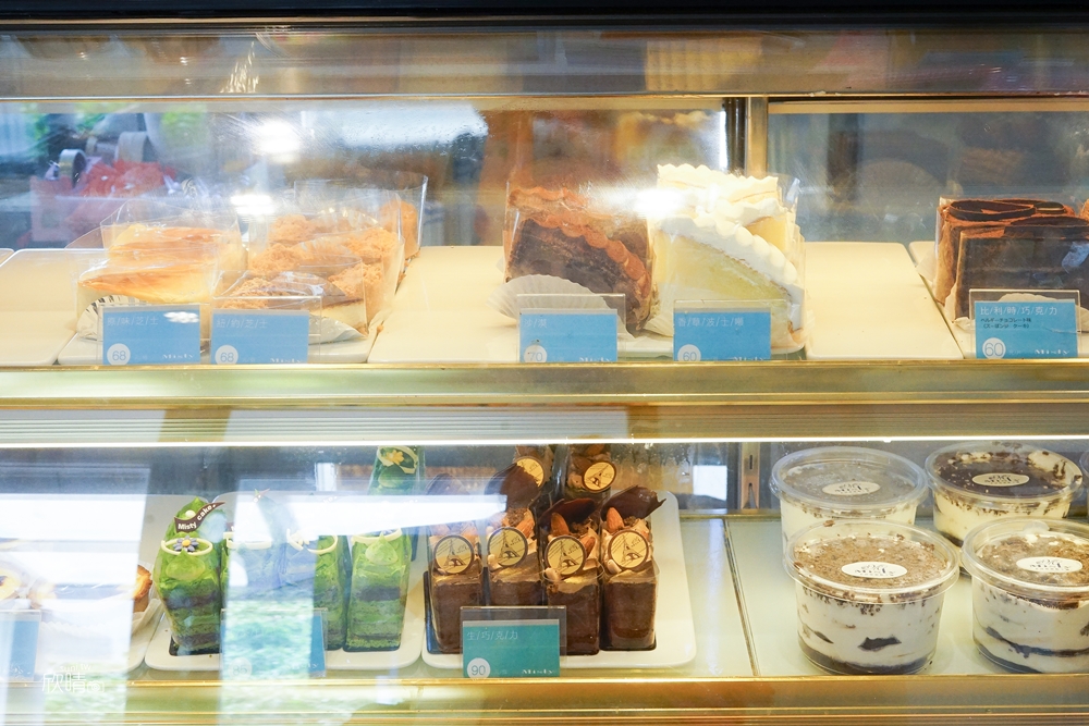 新北石門咖啡廳推薦｜米詩堤極北藍點。食尚玩家推薦平價好吃的甜點~只要60元起~海景第一排景觀餐廳！