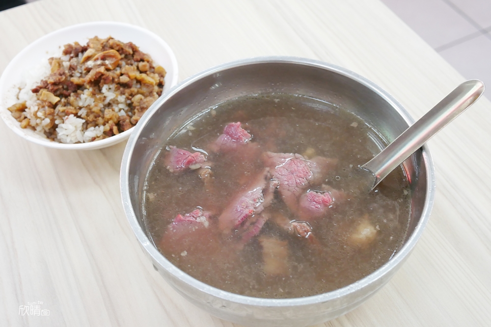 台南牛肉湯｜旗哥牛肉湯。點牛肉湯就會送牛燥飯(菜單menu價錢)