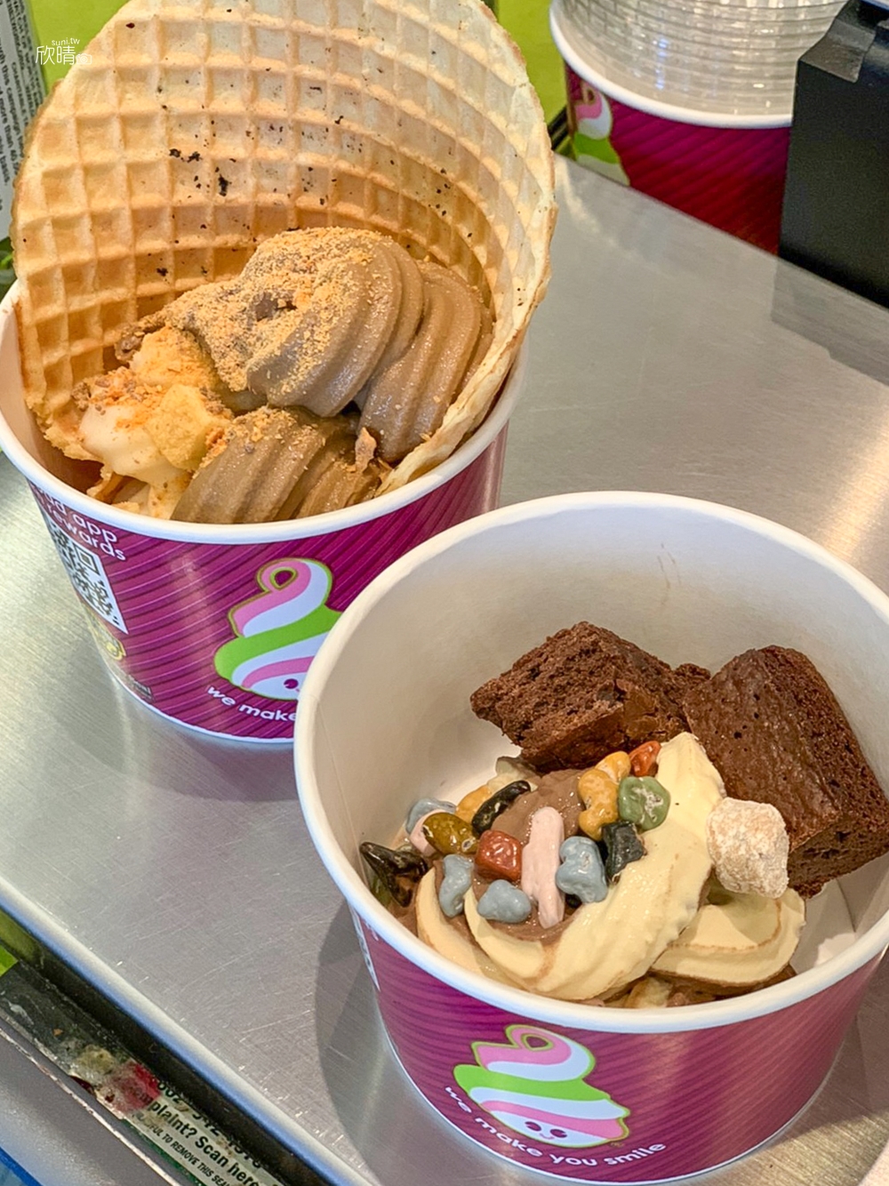 鳳凰城霜淇淋店｜Menchie’s Frozen Yogurt。客製化自己的冰品(菜單menu價錢)