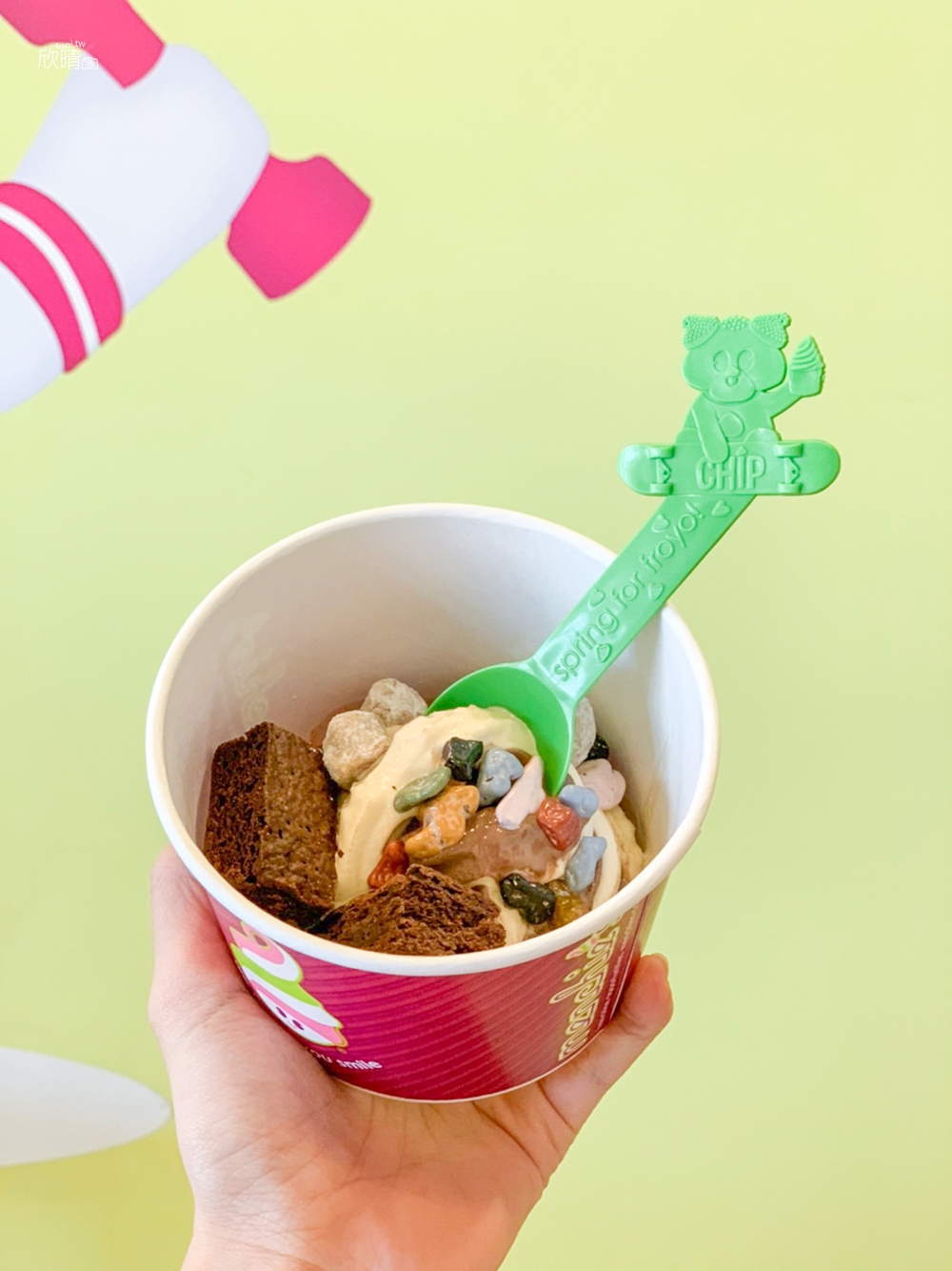 鳳凰城霜淇淋店｜Menchie’s Frozen Yogurt。客製化自己的冰品(菜單menu價錢)
