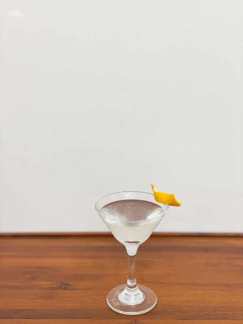 琴酒調酒推薦｜乾馬丁尼Dry martini。倫敦三號琴酒完美詮釋