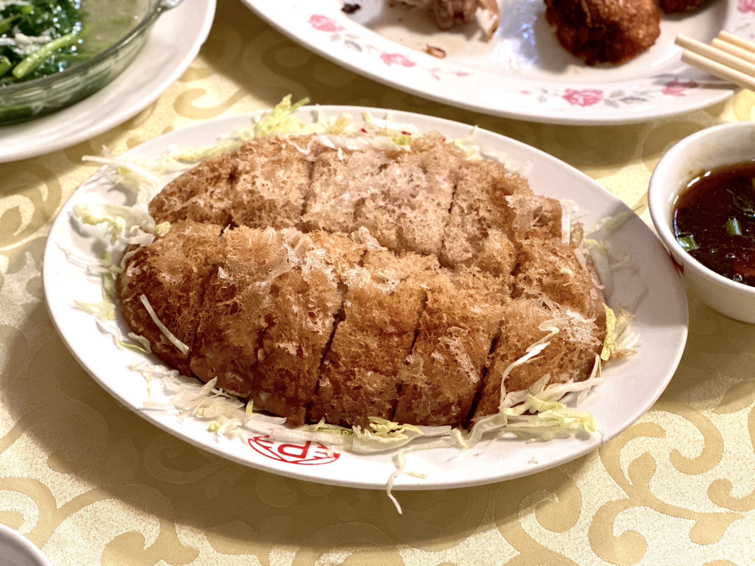 台北粵菜｜彭家園。大安區老牌~多年榮獲米其林必比登推薦，必吃芋泥酥鴨和脆皮酥雞（菜單價位）