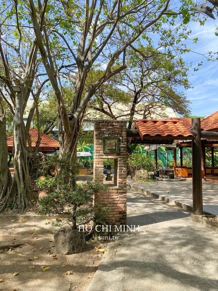 胡志明景點推薦｜Van Thanh Tourist Village。與地標塔合影~世外桃源的親子景點