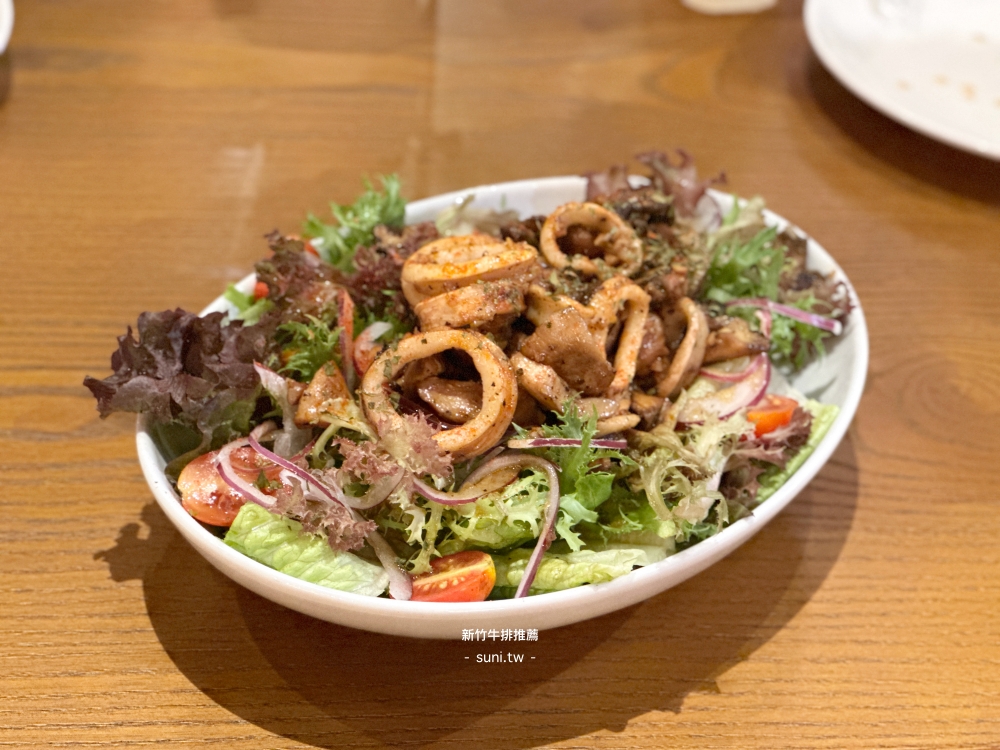 新竹The BBQ House公園店魷魚野菇溫沙拉