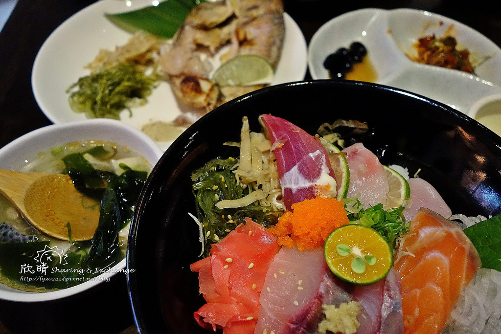 新竹東區日式｜漁市大眾食堂(馬偕店)+平價豐盛的海鮮丼飯+無限吃喝到飽的味噌湯和甜湯