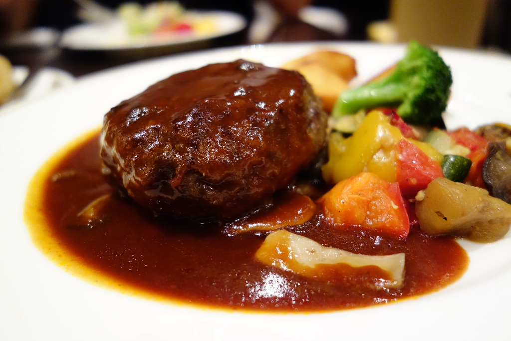 |神戶美食|Juchheim+元町商店街美食+牛排 @欣晴。美食旅遊生活分享