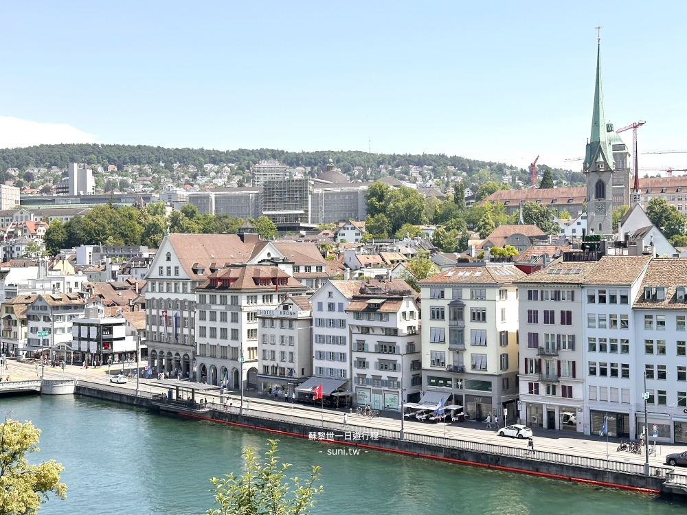 林登霍夫Lindenhügel俯瞰蘇黎世利馬特河老城Grossmünster雙塔全景