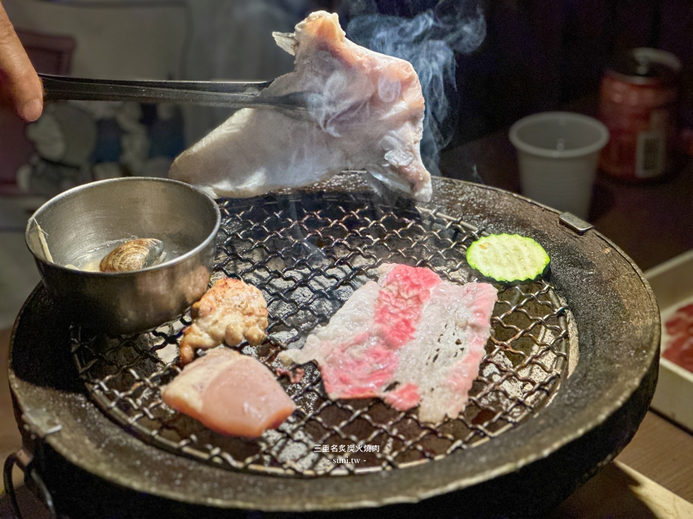 三重燒肉吃到飽｜名炙炭火燒肉。捷運三和國中站燒肉吃到飽，牛舌干貝海鮮一次滿足(菜單價位)