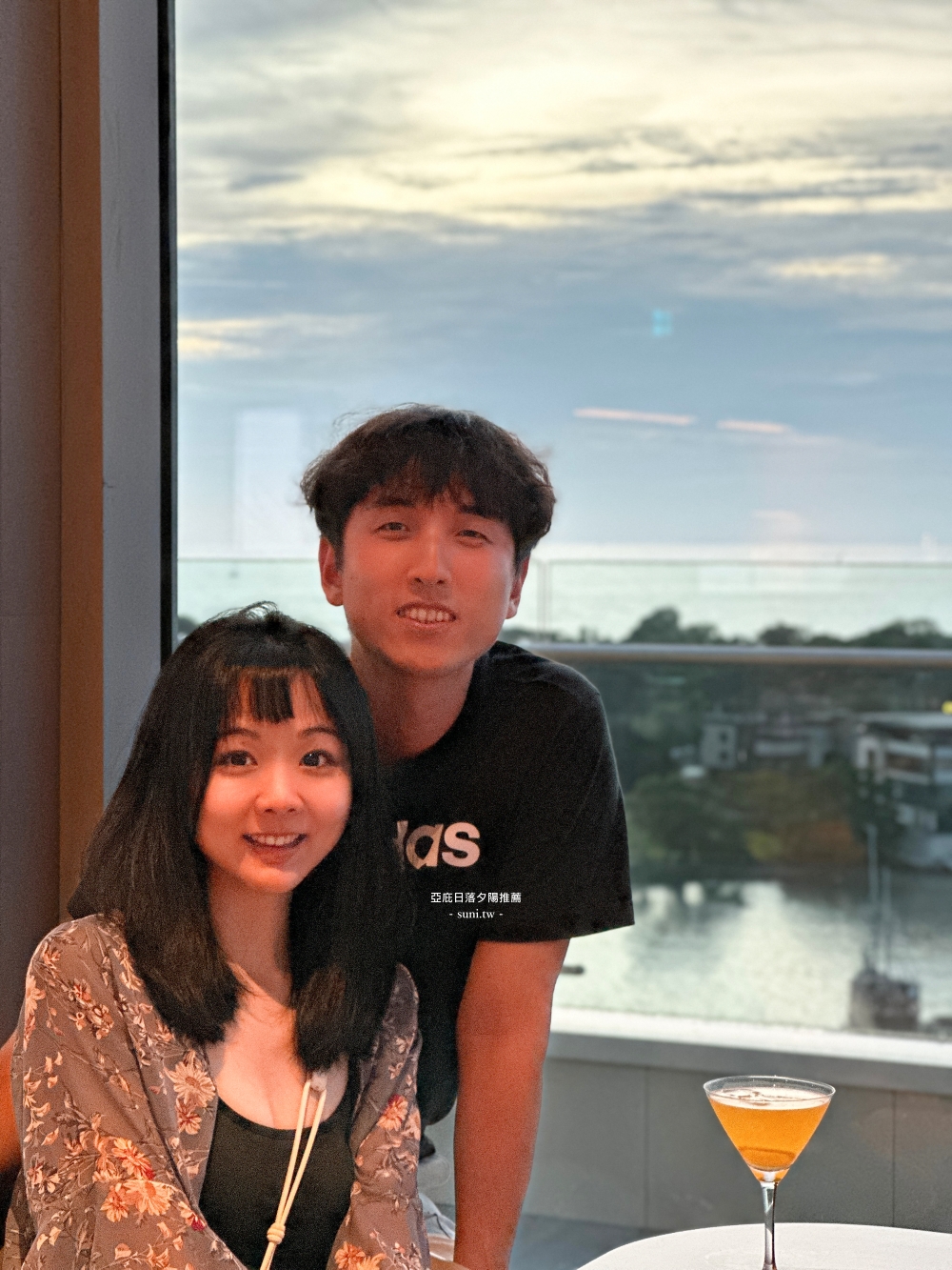 沙巴日落酒吧|世界最美夕陽之一!亞庇必看夢幻日落推薦~在亞庇萬豪M Club邊喝調酒邊看夕陽 沙巴日落酒吧|世界最美夕陽之一!亞庇必看夢幻日落推薦~在亞庇萬豪M Club邊喝調酒邊看夕陽