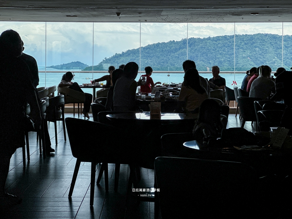 亞庇萬豪早餐｜Kitchen@8自助早餐超驚豔，可以吃到11:00~必吃Laksa叻沙、Roti烤餅、海南雞全都吃得到！