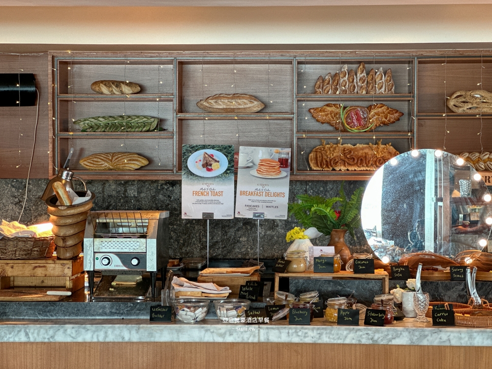 亞庇萬豪早餐｜Kitchen@8自助早餐超驚豔，可以吃到11:00~必吃Laksa叻沙、Roti烤餅、海南雞全都吃得到！