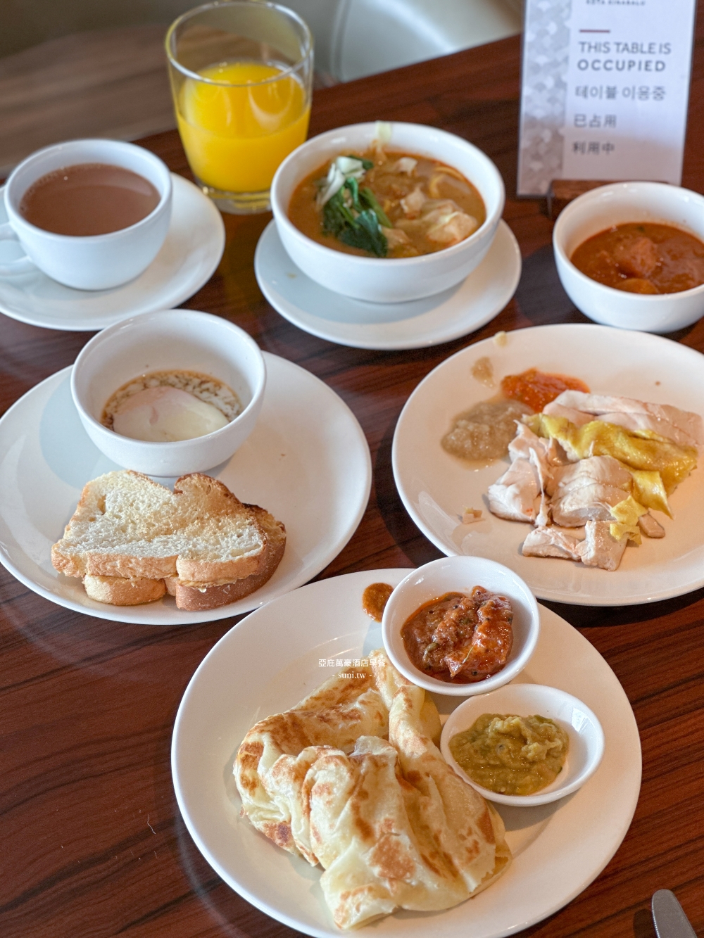 亞庇萬豪早餐｜Kitchen@8自助早餐超驚豔，可以吃到11:00~必吃Laksa叻沙、Roti烤餅、海南雞全都吃得到！