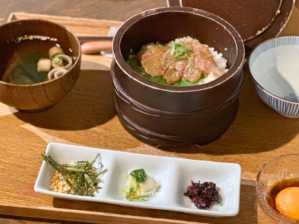 倉敷美食推薦｜有鄰庵。百年歷史傳統町家內的~雞蛋拌飯與幸福布丁(菜單menu價位)