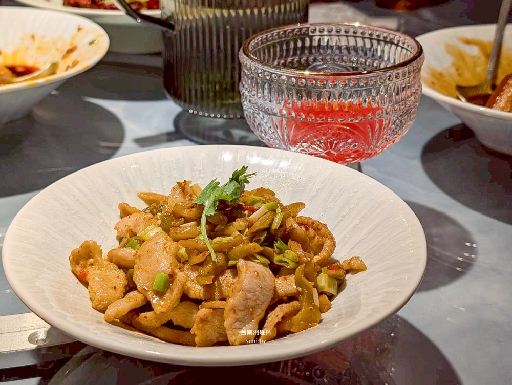 台南餐酒館推薦|湘碰杯。特色湘菜餐酒館~碳佐麻里新品牌新開幕(菜單menu價位) 台南餐酒館推薦|湘碰杯。特色湘菜餐酒館~碳佐麻里新品牌新開幕(菜單menu價位)