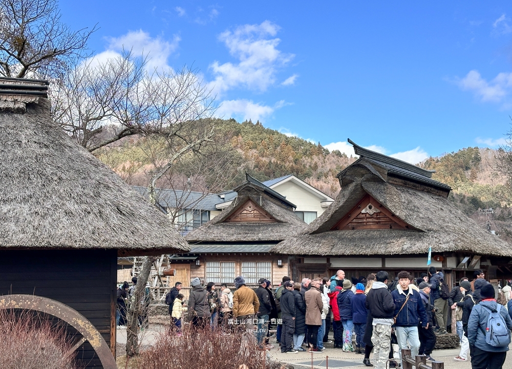 河口湖一日遊行程｜跟著klook玩Lawson/河口湖大石公園/日川時計店/忍野八海/山中湖