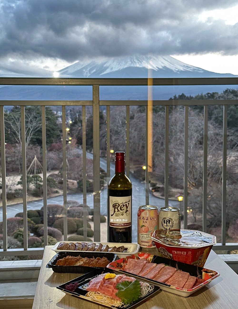 河口湖飯店推薦|富士豪景酒店Fuji View Hotel。超高CP值日式榻榻米山景房 河口湖飯店推薦|富士豪景酒店Fuji View Hotel。超高CP值日式榻榻米山景房