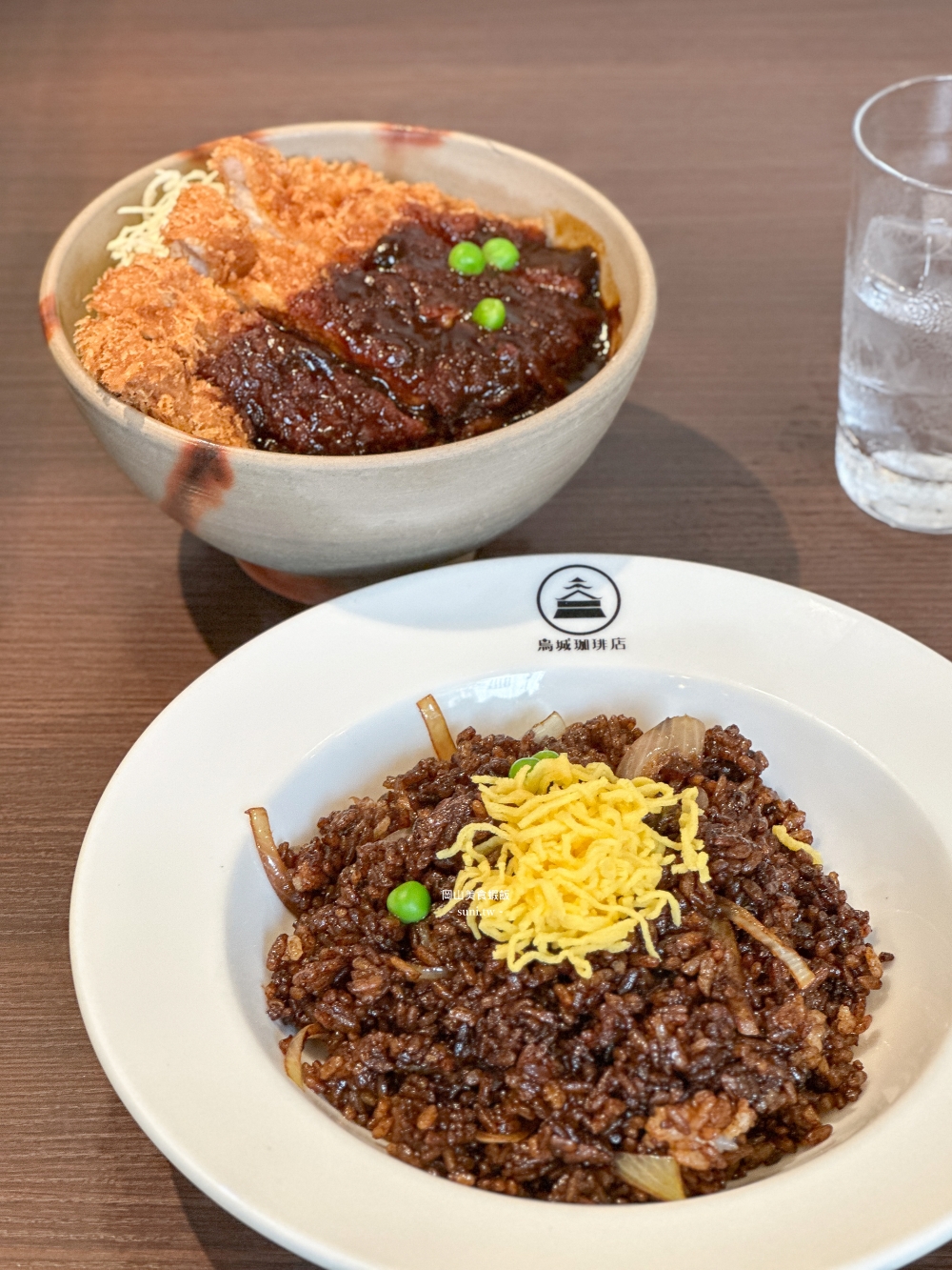 岡山美食推薦|烏城咖啡店。岡山城旁必吃美食推薦,平價蝦飯與多蜜醬豬肉丼飯大滿足(菜單menu價位) 岡山美食推薦|烏城咖啡店。岡山城旁必吃美食推薦,平價蝦飯與多蜜醬豬肉丼飯大滿足(菜單menu價位)