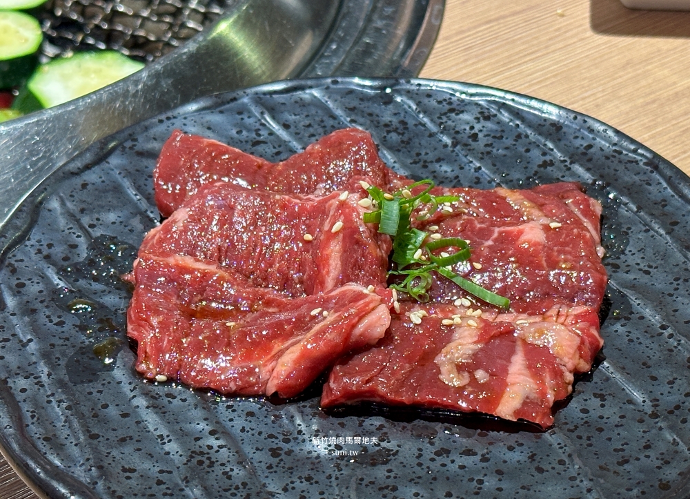 新竹美食推薦|馬爾地夫燒肉。主打內臟~氣氛超級嗨的餐廳(菜單menu價位) 新竹美食推薦|馬爾地夫燒肉。主打內臟~氣氛超級嗨的餐廳(菜單menu價位)