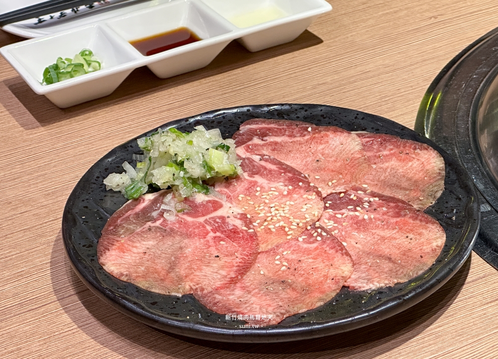 新竹美食推薦|馬爾地夫燒肉。主打內臟~氣氛超級嗨的餐廳(菜單menu價位) 新竹美食推薦|馬爾地夫燒肉。主打內臟~氣氛超級嗨的餐廳(菜單menu價位)
