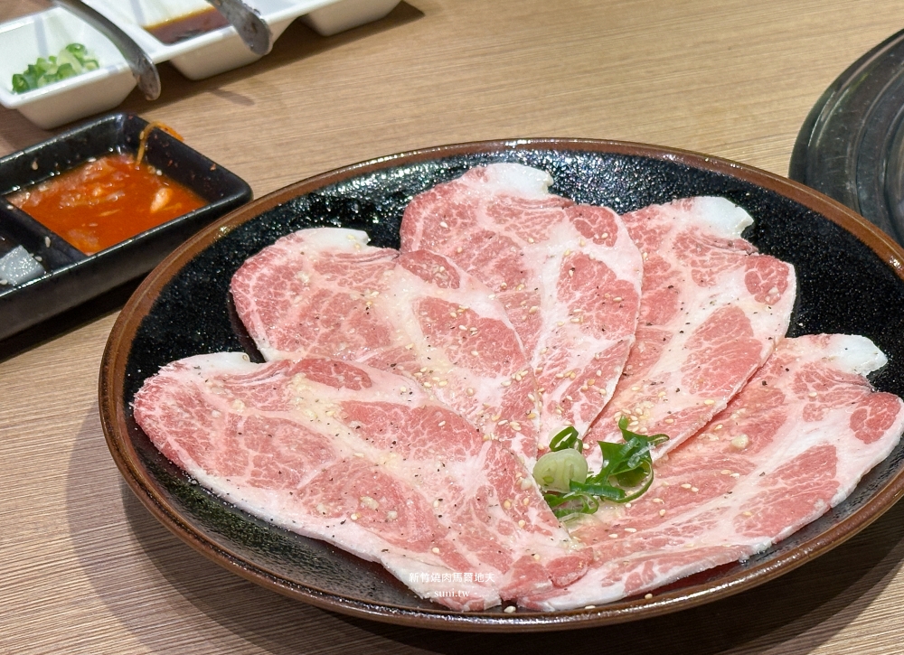 新竹美食推薦|馬爾地夫燒肉。主打內臟~氣氛超級嗨的餐廳(菜單menu價位) 新竹美食推薦|馬爾地夫燒肉。主打內臟~氣氛超級嗨的餐廳(菜單menu價位)