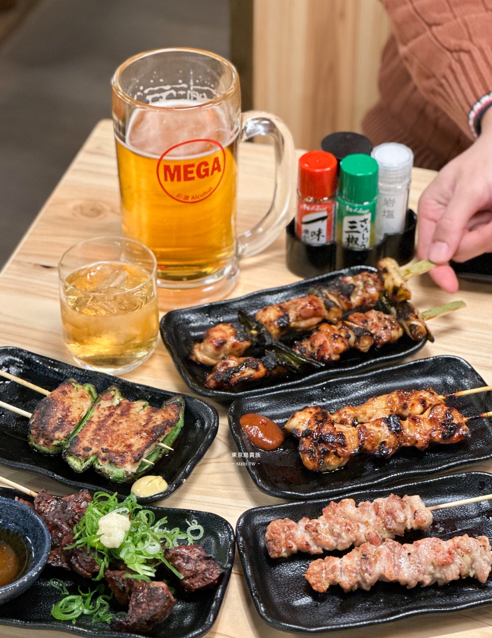 東京美食推薦|鳥貴族人形町店。均一價370日幣~超好吃的雞肉串烤(菜單價位) 東京美食推薦|鳥貴族人形町店。均一價370日幣~超好吃的雞肉串烤(菜單價位)