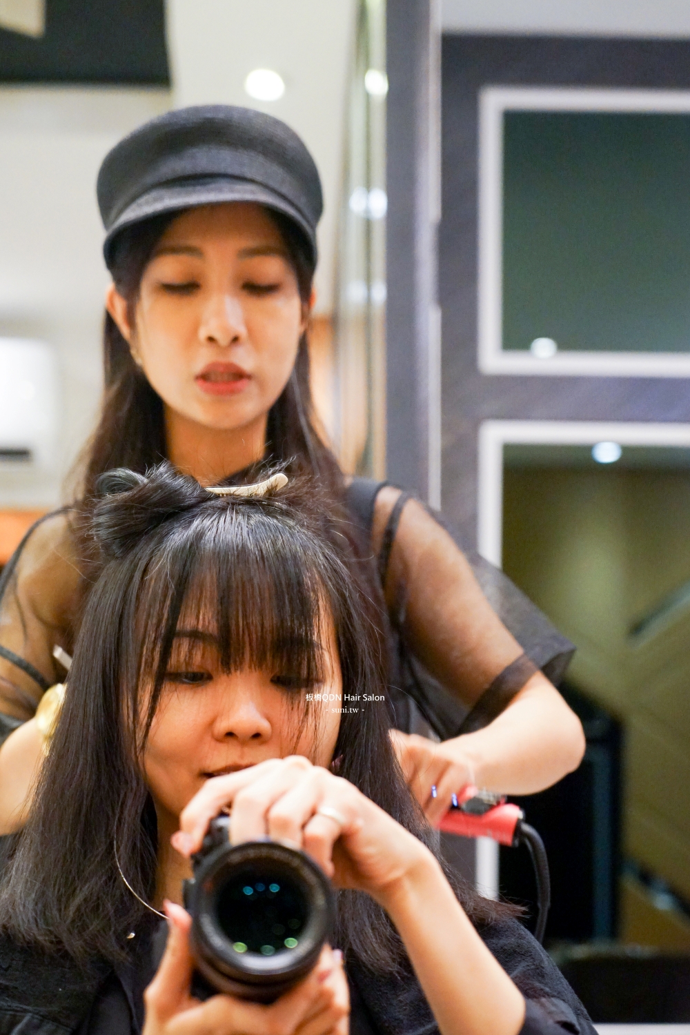 板橋髮廊推薦✂️2025中長髮髮型:高層次外翻造型,修飾臉型的頭包臉髮型~京喚羽護髮 板橋髮廊推薦✂️2025中長髮髮型:高層次外翻造型,修飾臉型的頭包臉髮型~京喚羽護髮