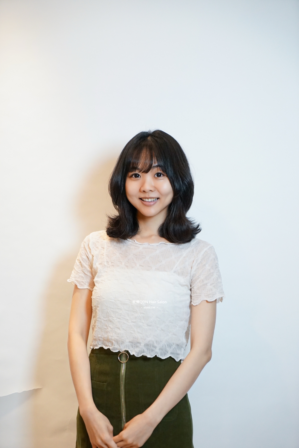板橋髮廊推薦✂️2025中長髮髮型:高層次外翻造型,修飾臉型的頭包臉髮型~京喚羽護髮 板橋髮廊推薦✂️2025中長髮髮型:高層次外翻造型,修飾臉型的頭包臉髮型~京喚羽護髮