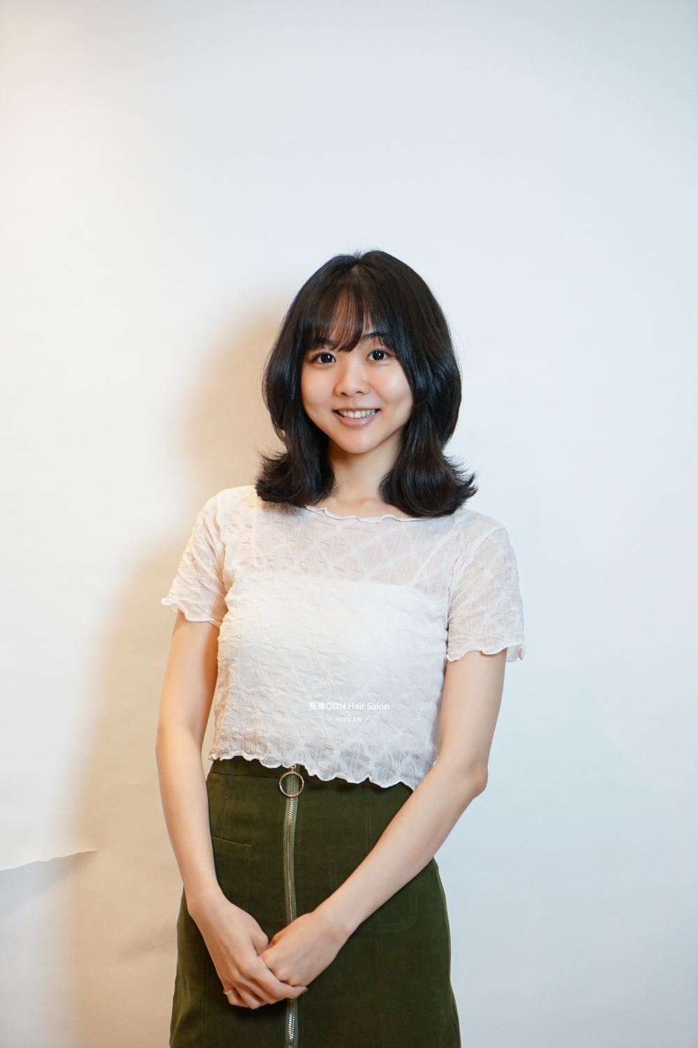 板橋髮廊推薦✂️2025中長髮髮型：高層次外翻造型，修飾臉型的頭包臉髮型~京喚羽護髮
