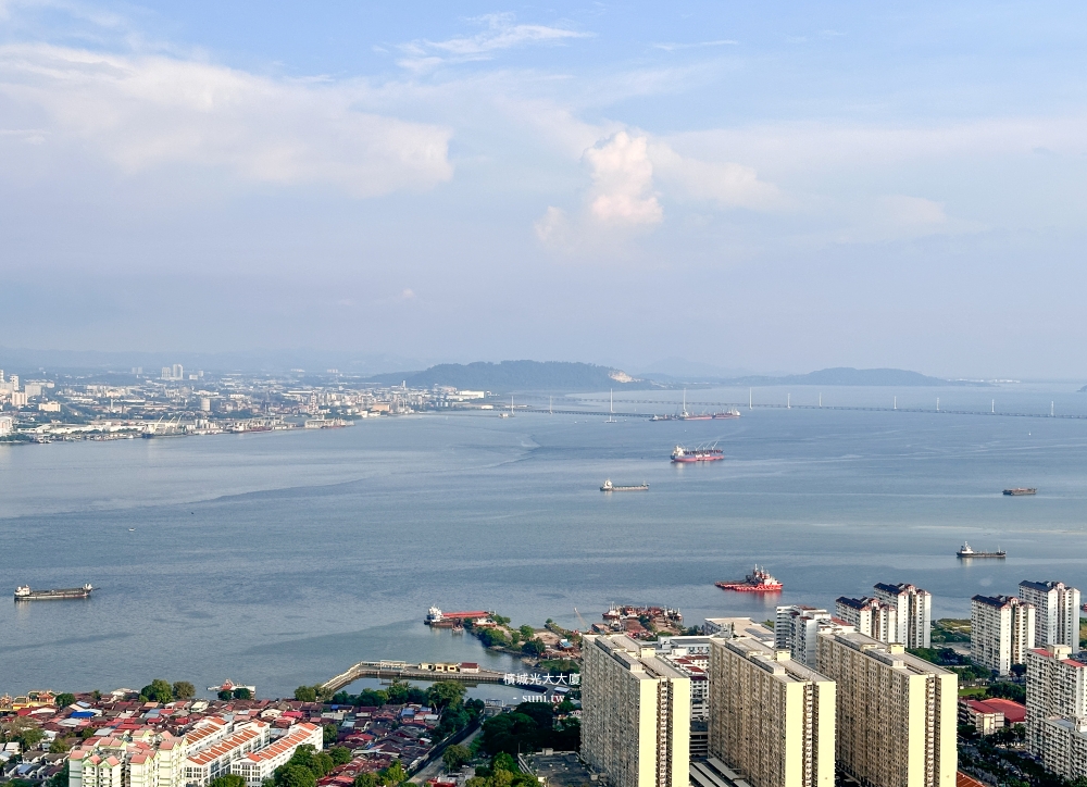 檳城景點推薦|光大廣場Komtar Tower。全檳城最高65~68樓~透明彩虹天空步道~刺激懸空天空橋 檳城景點推薦|光大廣場Komtar Tower。全檳城最高65~68樓~透明彩虹天空步道~刺激懸空天空橋