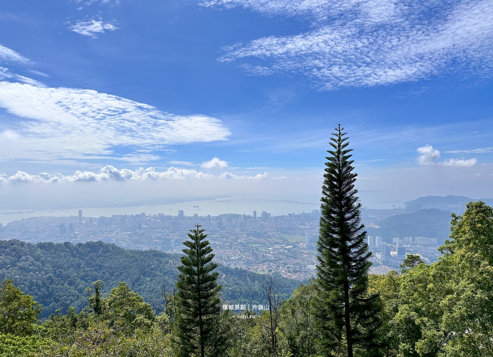升旗山Penang Hill攻略2026｜檳城必去景點纜車票價、The Habitat生態公園、360度美景
