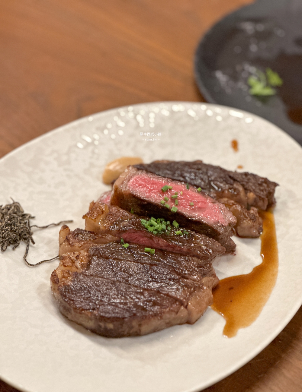 新竹美食推薦|犀牛西式小館包場套餐~日本A5和牛、海膽醬與干貝燉飯~不限時的聚餐餐廳!(價格MENU菜單) 新竹美食推薦|犀牛西式小館包場套餐~日本A5和牛、海膽醬與干貝燉飯~不限時的聚餐餐廳!(價格MENU菜單)