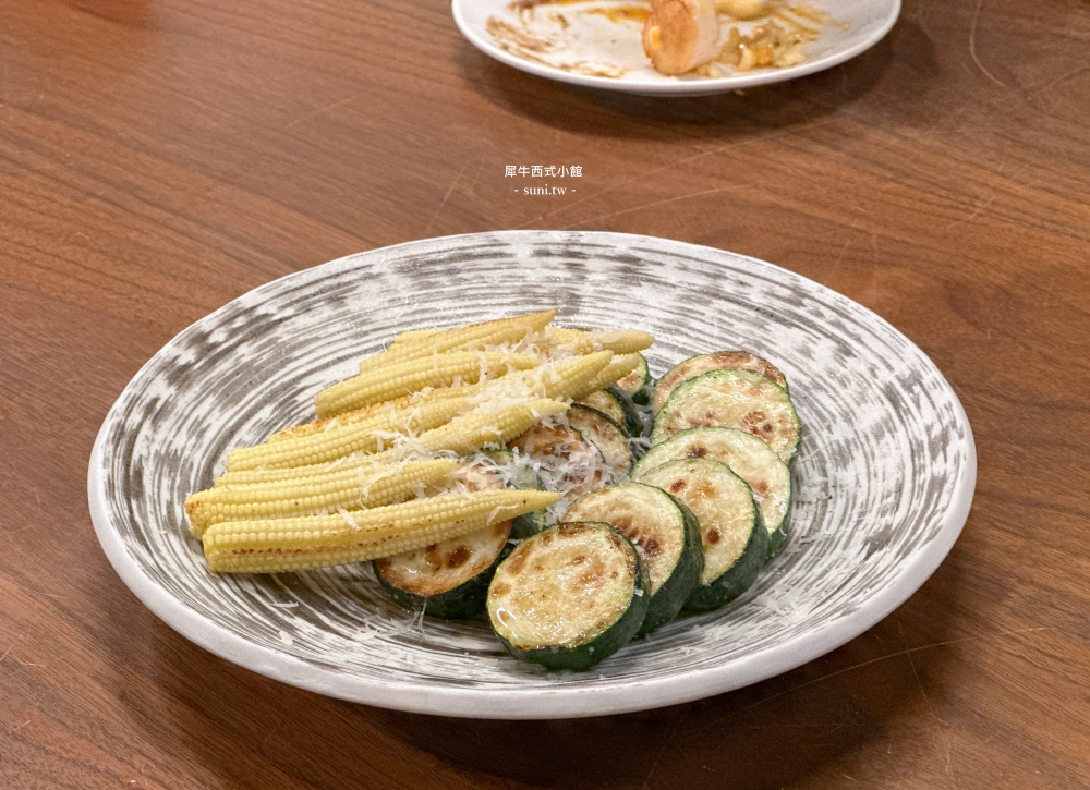 新竹美食推薦|犀牛西式小館包場套餐~日本A5和牛、海膽醬與干貝燉飯~不限時的聚餐餐廳!(價格MENU菜單) 新竹美食推薦|犀牛西式小館包場套餐~日本A5和牛、海膽醬與干貝燉飯~不限時的聚餐餐廳!(價格MENU菜單)