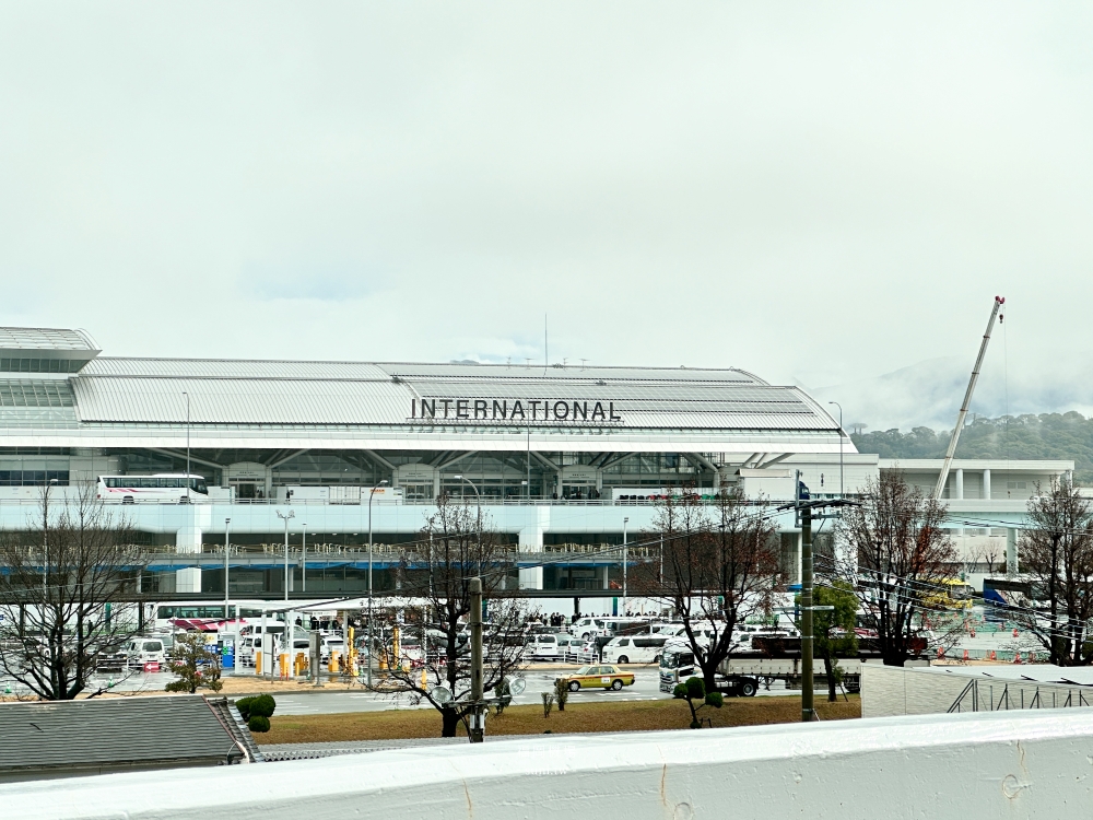 福岡機場｜國際線、國內線、出境入境、免稅店購物。搭乘虎航到九州福岡機場