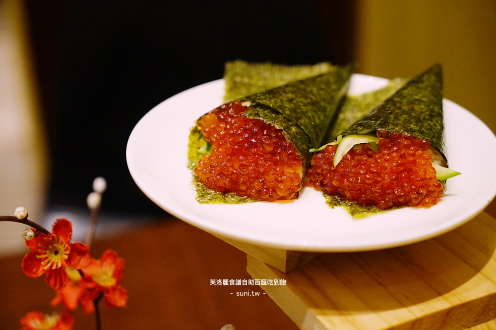 新竹吃到飽推薦|芙洛麗大飯店食譜自助百匯。松葉蟹、鮭魚卵手捲、北海道生食級干貝、龍蝦湯|炙燒比目魚鰭邊肉、廣島牡蠣、爐烤和牛 新竹吃到飽推薦|芙洛麗大飯店食譜自助百匯。松葉蟹、鮭魚卵手捲、北海道生食級干貝、龍蝦湯|炙燒比目魚鰭邊肉、廣島牡蠣、爐烤和牛