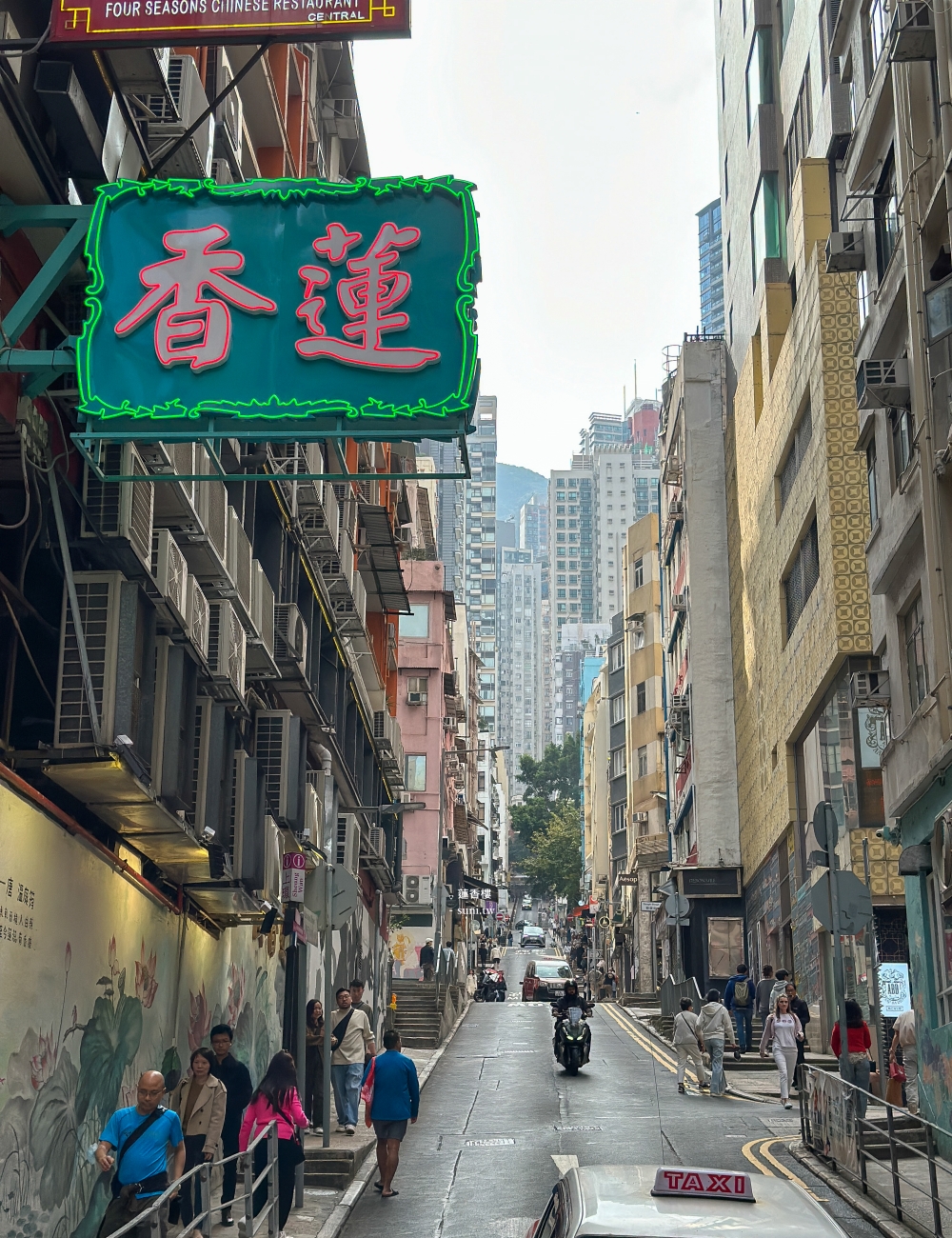 香港美食推薦|蓮香樓。百年老茶樓~懷舊手推車港點(菜單價位) 香港美食推薦|蓮香樓。百年老茶樓~懷舊手推車港點(菜單價位)