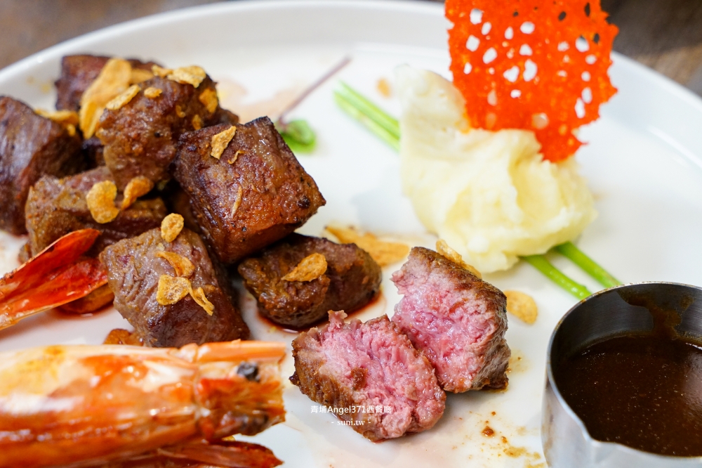 青埔美食推薦｜Angle 371西餐廳。明太子軟絲燉飯、大蝦骰子牛排餐好吃~桃園高鐵站華泰名品城週邊(菜單價位)