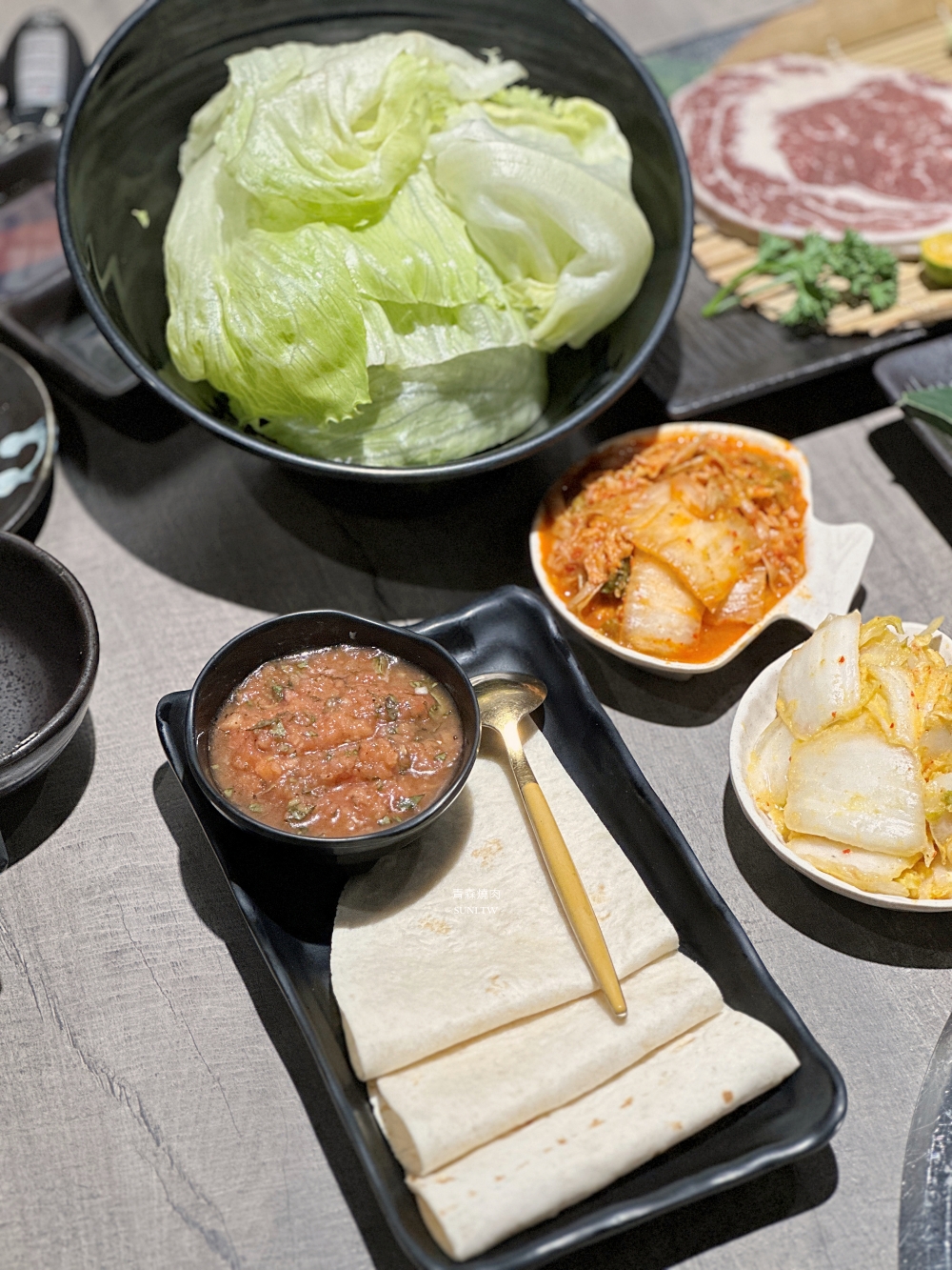 竹北燒肉推薦|青森燒肉~高級日本A5和牛套餐~前菜沙拉肉品海鮮蔬菜超過10道吃飽飽(菜單menu) 竹北燒肉推薦|青森燒肉~高級日本A5和牛套餐~前菜沙拉肉品海鮮蔬菜超過10道吃飽飽(菜單menu)
