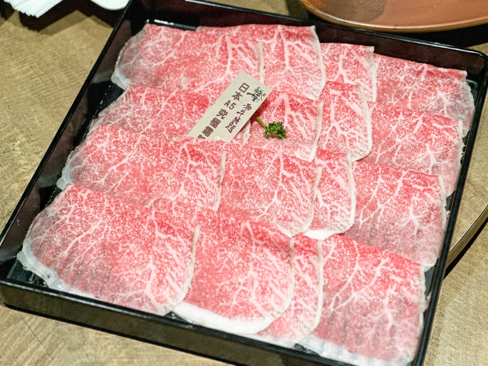 新竹和牛吃到飽｜鼎盛十里二樓和牛放題。1299元起日本A5和牛吃到飽(菜單價位)